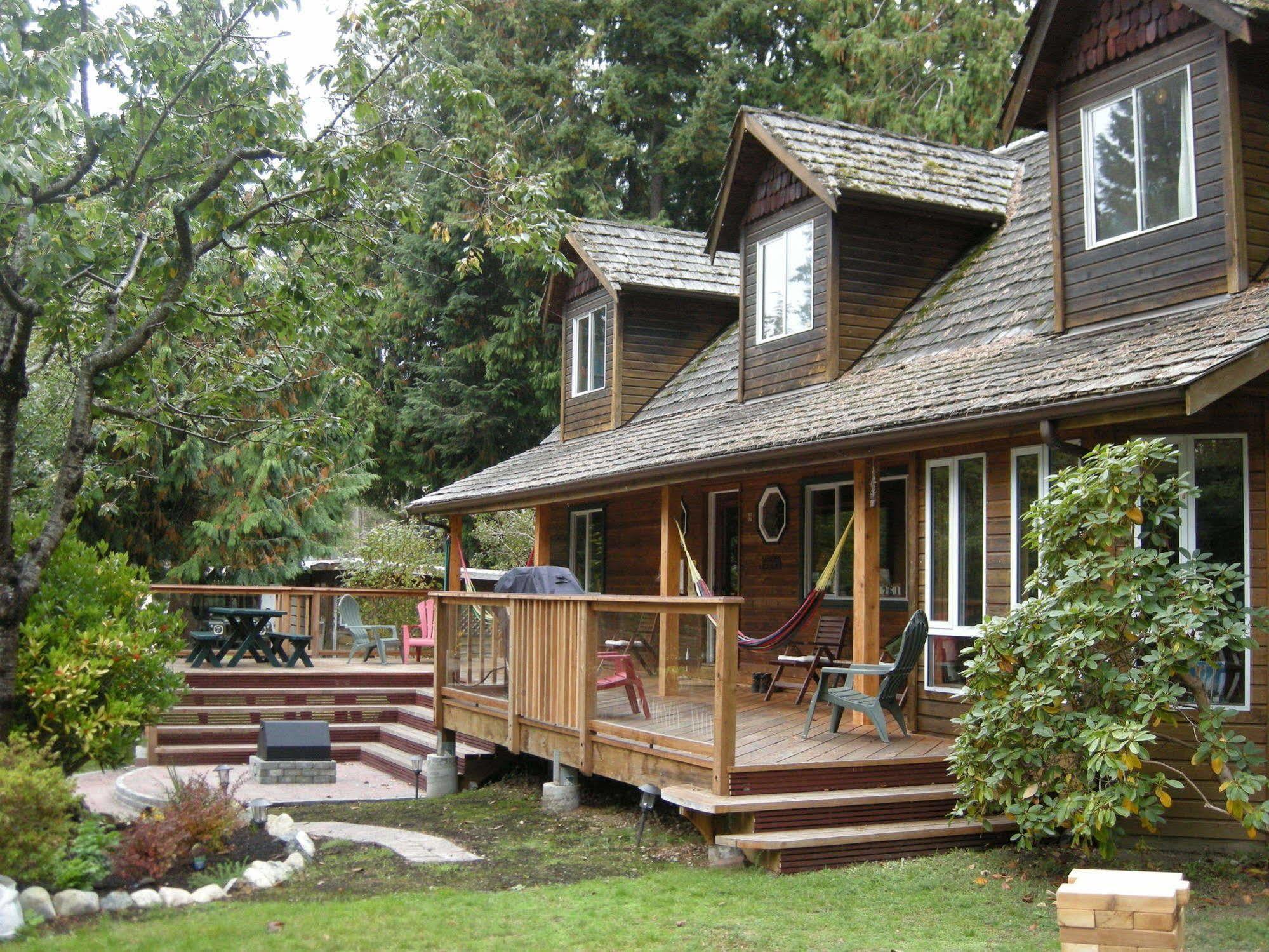Up The Creek Backpacker'S Lodge Roberts Creek Exterior foto