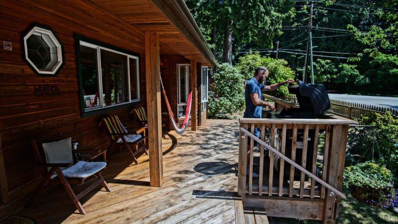 Up The Creek Backpacker'S Lodge Roberts Creek Exterior foto